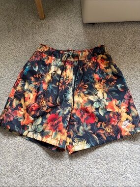 Men’s Nike Black Floral Shorts with Red, Yellow & Teal Flowers Size Small